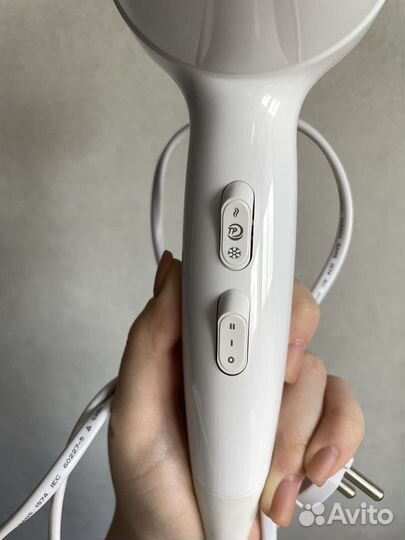 Фен для волос Philips