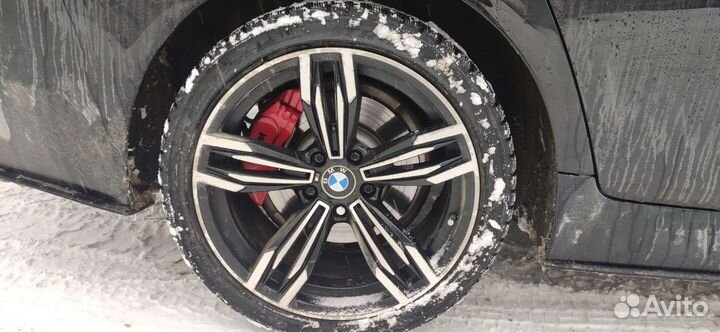 Накладки на суппорта для BMW 5 F10 / E70 / F15