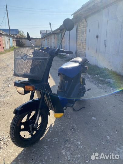Продам скутер Suzuki Mollet