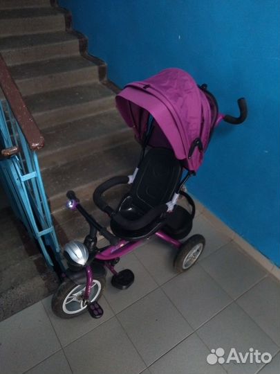 Детский трёхколёсный велосипед с ручкой