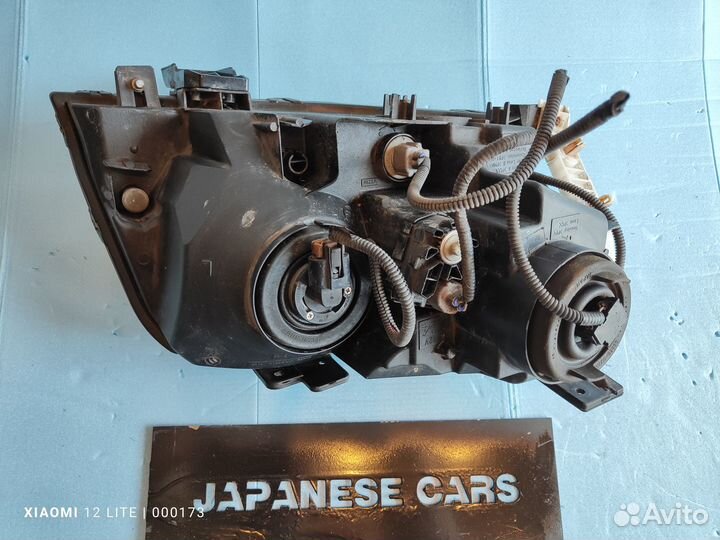 Suzuki Grand Vitara Фара сторона L