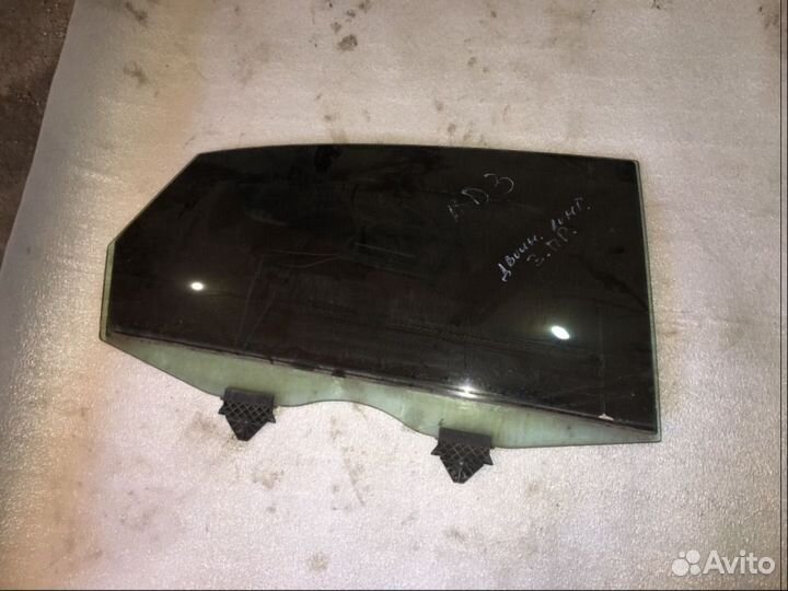 Стекло задней правой двери триплекс ауди А8 Д3