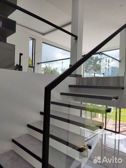 Перила для лестниц