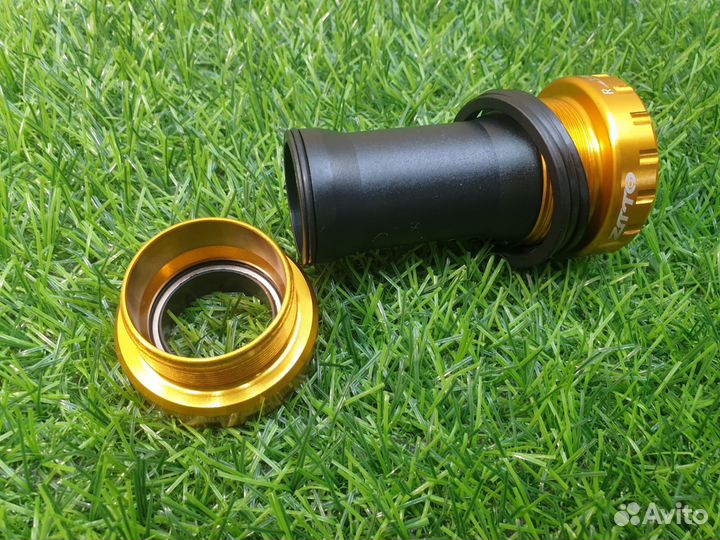 Каретка Ztto выносные подшипники (золотая)