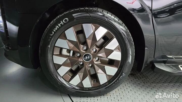 Hyundai Staria 2.2 AT, 2023, 20 657 км