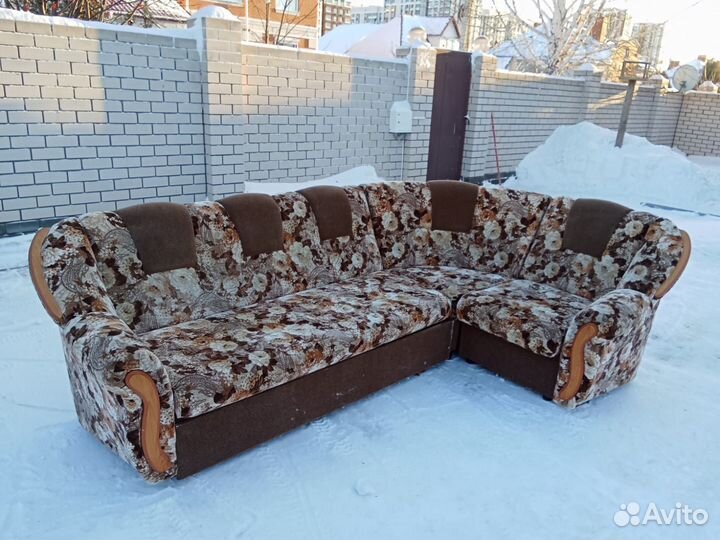 Угловой диван