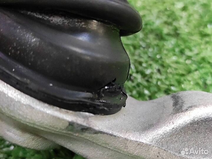 Рулевой наконечник правый Mercedes-Benz Glc-Class