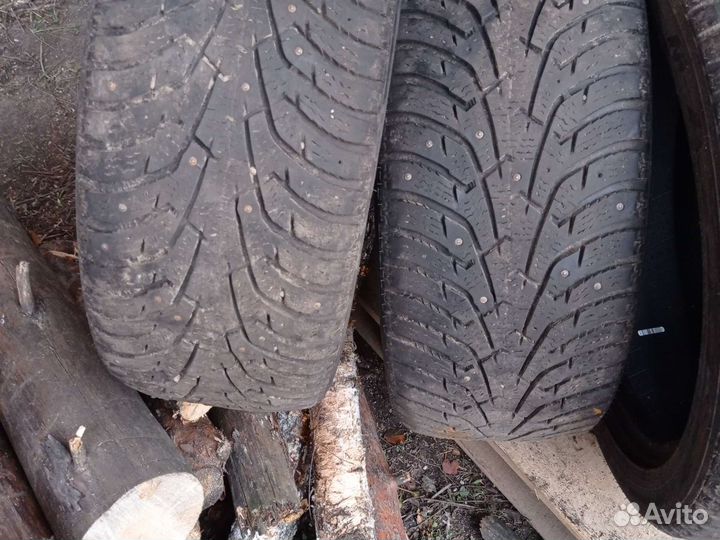 Maxxis ArcticTrekker NS5 215/50 R17