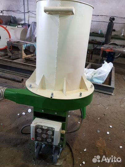 Измельчитель сена\соломы Саранча-4 (4 кВт)