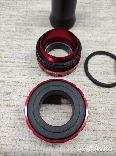 Каретка Hollowtech II от Shimano и ztto 68/73мм