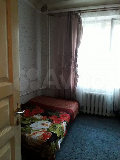 Комната 11 м² в 3-к., 1/2 эт.