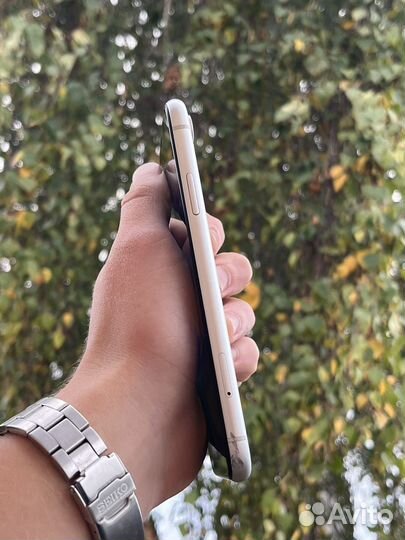 iPhone XR 64Gb White