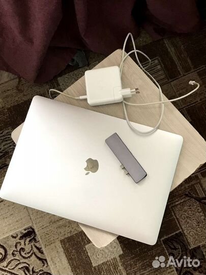 Macbook pro 15 mid 2017 i7 PP560 16/512