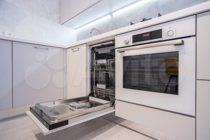 3-к. квартира, 83,4 м², 2/4 эт.