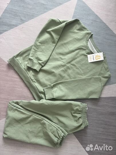 Спортивный костюм женский 44 р