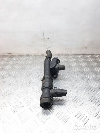 Фланец (тройник) системы охлаждения Volkswagen