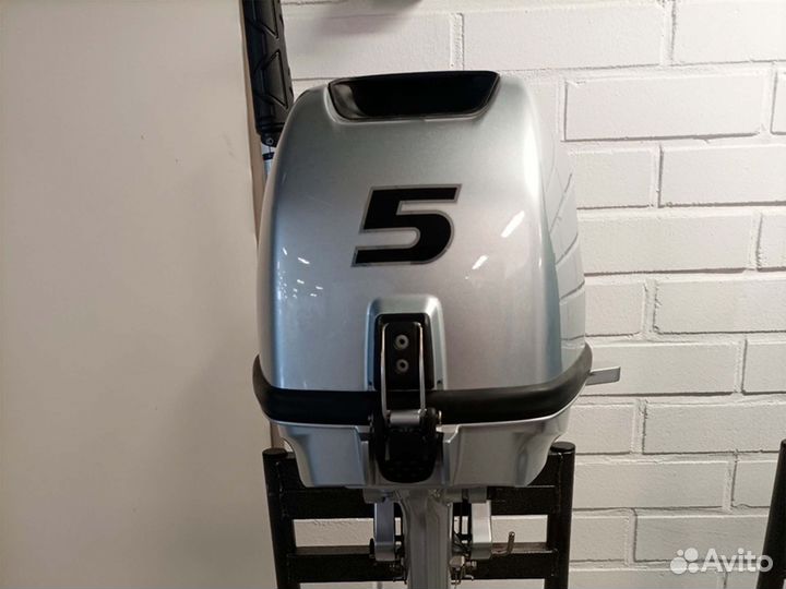 Лодочный мотор Honda BF 5 DH SHU витринный
