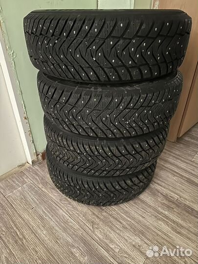 Yokohama Ice Guard IG65 215/65 R16