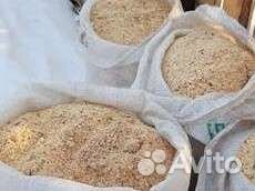 Опилки в мешках