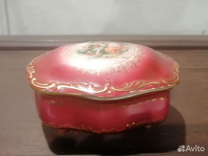 Шкатулка фарфоровая ГДР