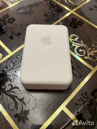 Внешний аккумулятор для iPhone