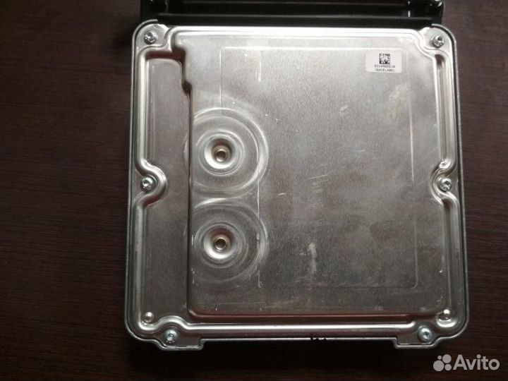 Блок управления двигателем Audi A4 B7 2008