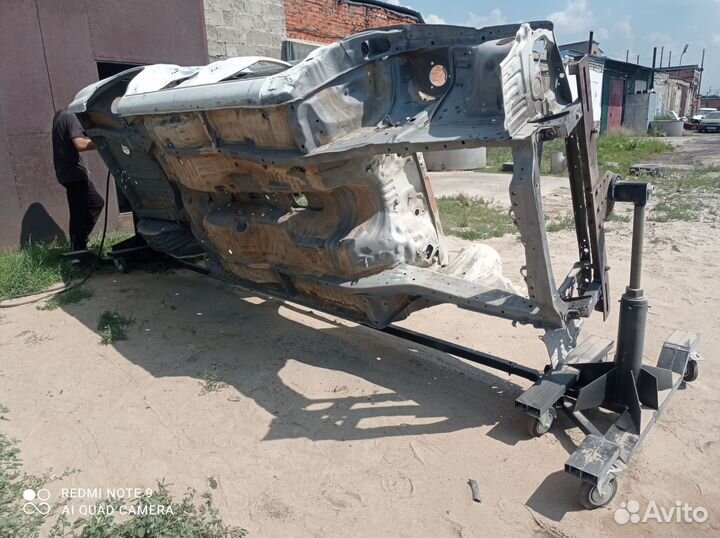 Кузов с документами марк 81