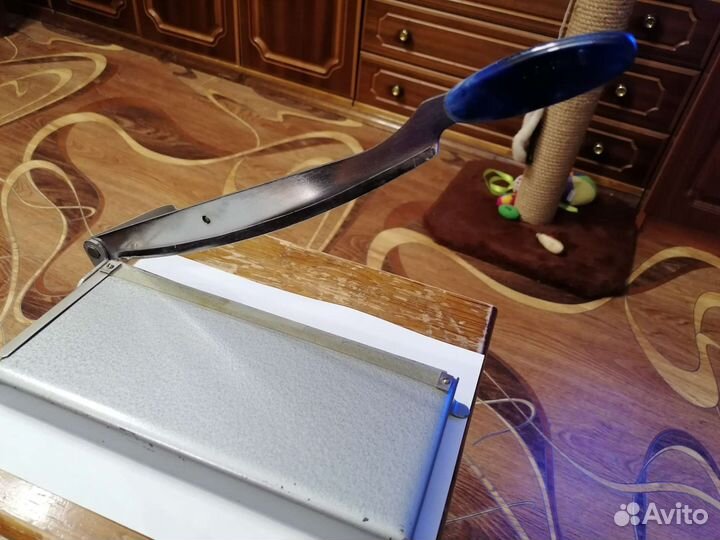 Резак для фотобумаги сабельный