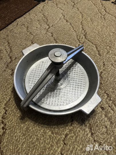 Сковорода для цыпленка табака