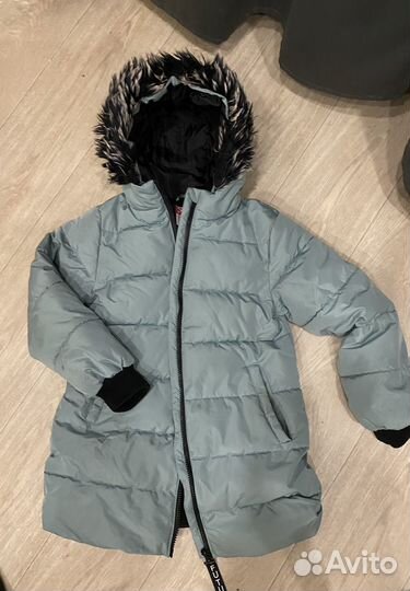 Пуховик для девовки 152