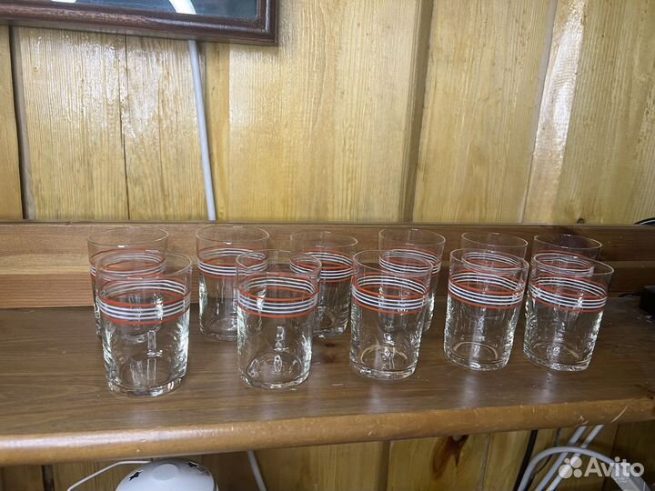 Большие старинные стопки