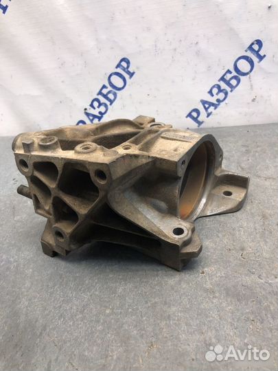 Корпус помпы Citroen C3