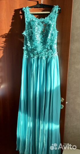 Платье вечернее в пол 44