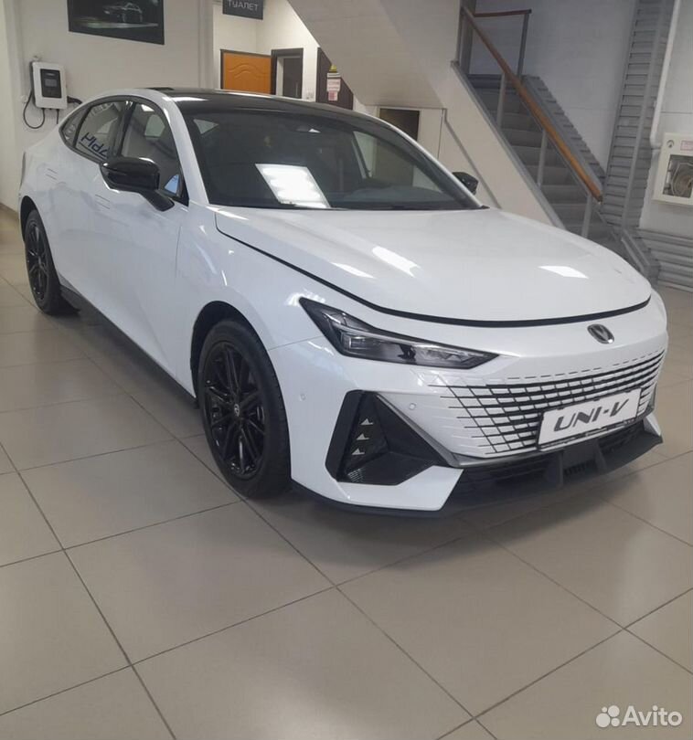 Changan UNI-V 1.5 AMT, 2023