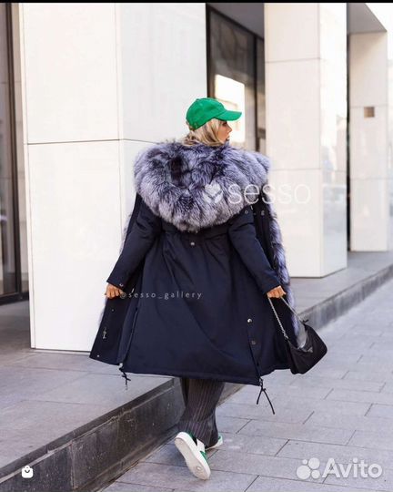 Парка женская с натуральным мехом