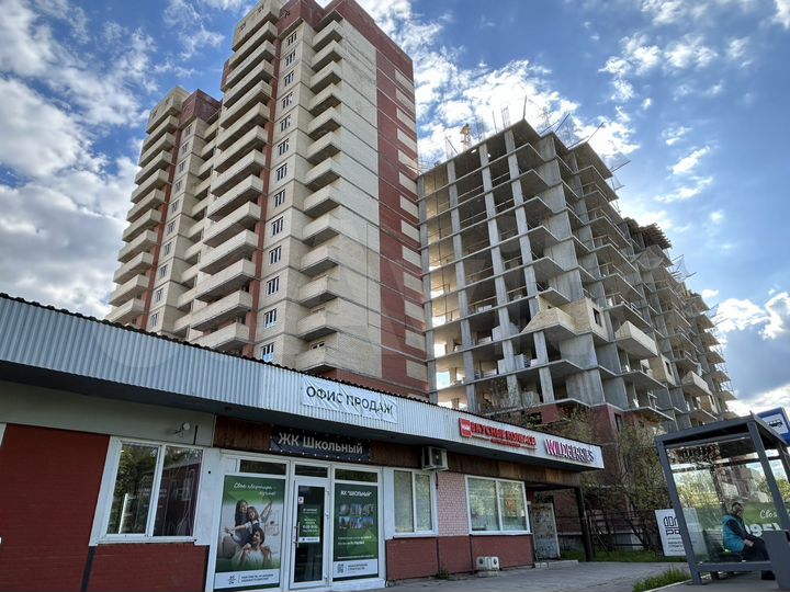 2-к. квартира, 62 м², 4/17 эт.
