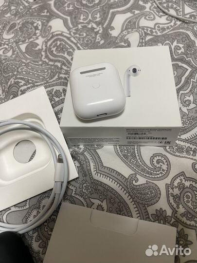 AirPods 2
