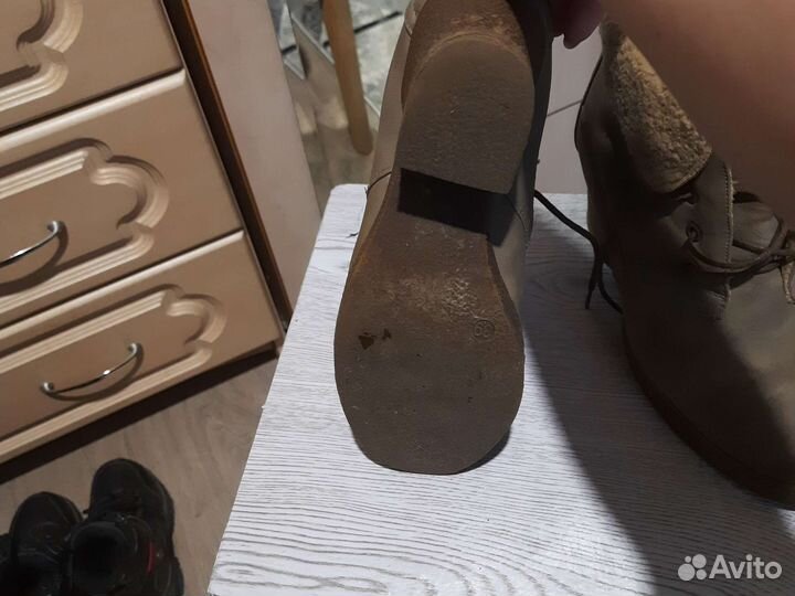 Ботинки женские демисезонные 39 размер