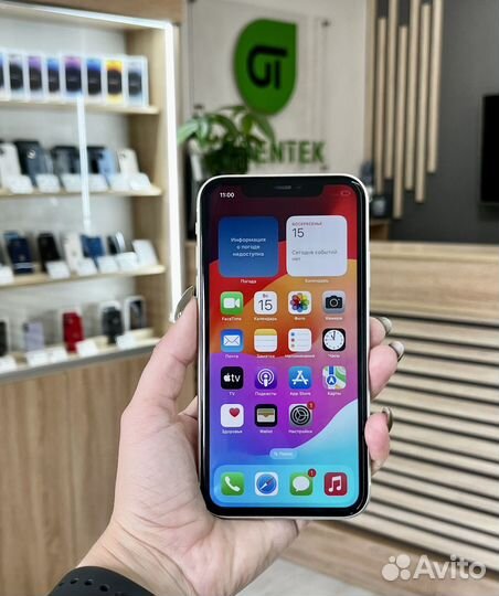 iPhone 11, 64 ГБ