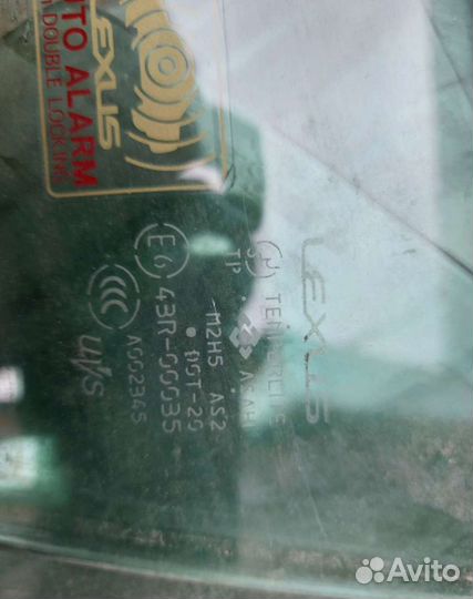 Стекло двери Lexus gs 300