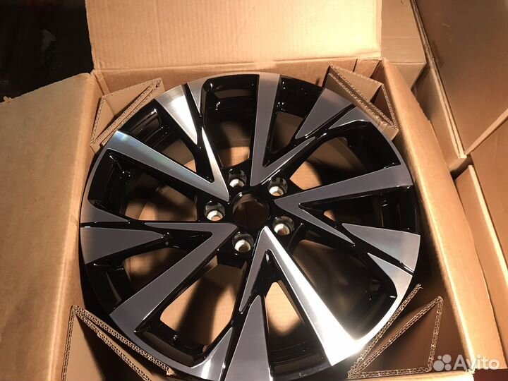 Новые оригинальные диски Lexus NX, R18