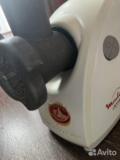 Мясорубка электрическая moulinex