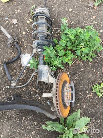 Ниссан Кашкай Кулак поворотный перед правый