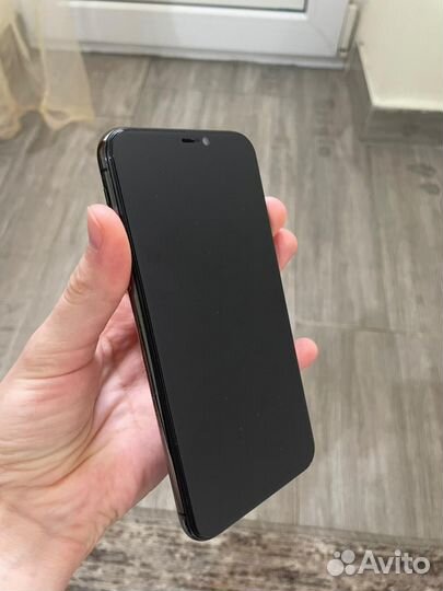 iPhone X, 256 ГБ