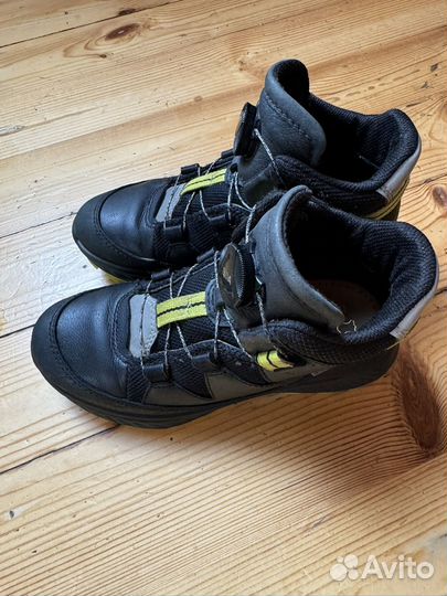 Ботинки ecco 32