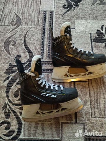 Коньки хоккейные
