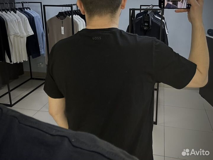 Футболка boss размер XL (52)