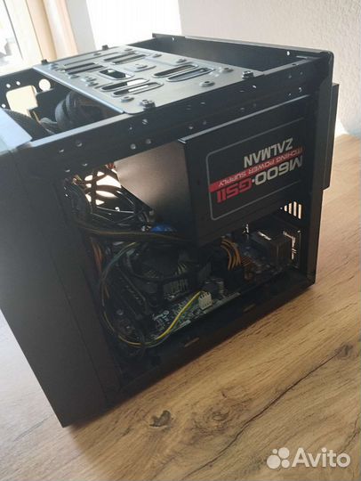 Системный блок i3 в корпусе mini-itx + монитор LG