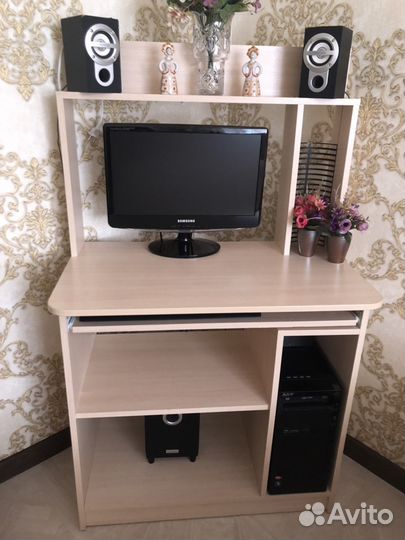 Стол компьютерный