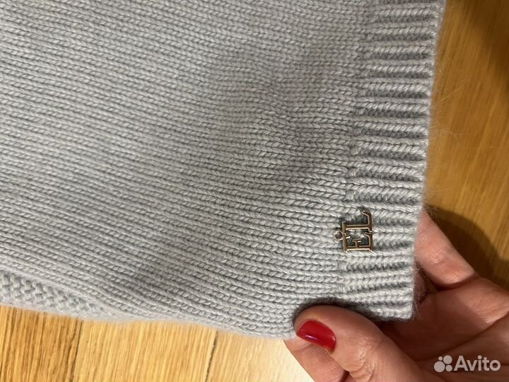 Капор женский из ангоры